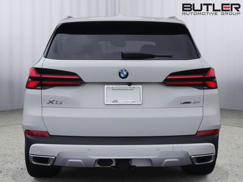 New 2026 BMW X5 xDrive40i w/ Climate Comfort Package AWD/4WD image 6