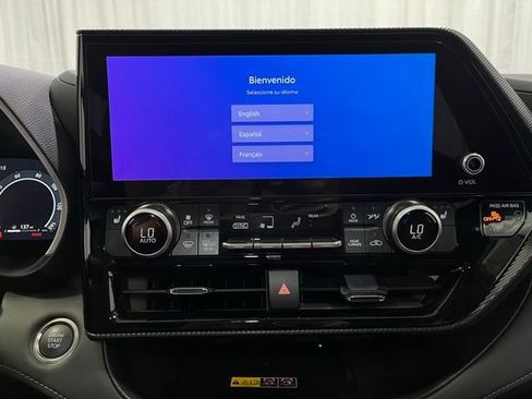Used 2026 Toyota Highlander XSE AWD/4WD image 20
