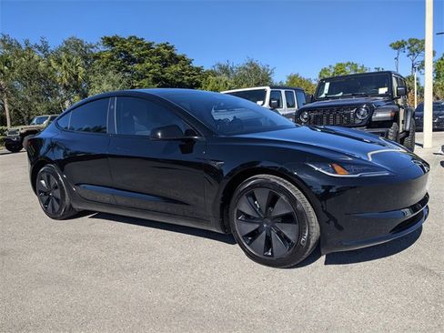 Used 2025 Tesla Model 3 Long Range image 2