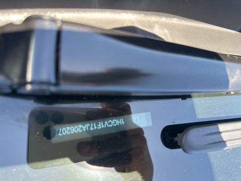 Used 2018 Honda Accord LX image 12