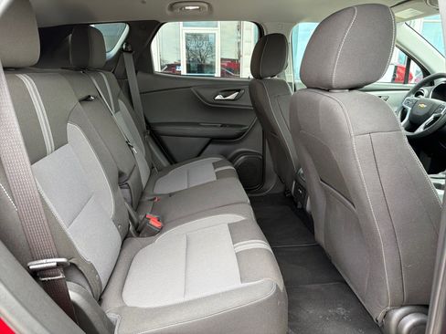 Used 2025 Chevrolet Blazer LT image 27