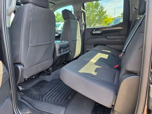 Certified 2025 Chevrolet Silverado 1500 LT RWD image 30