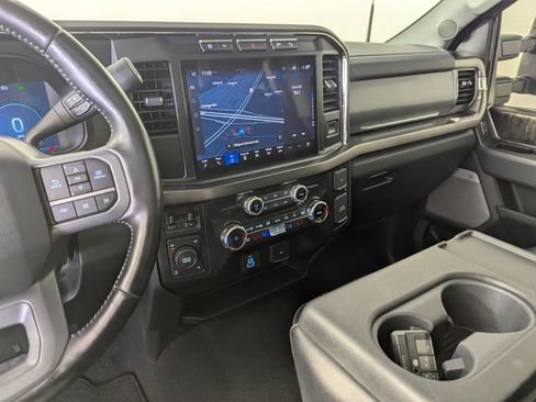 Used 2024 Ford F250 Lariat w/ Sport Appearance Package AWD/4WD image 19
