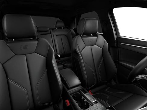 Certified 2023 Audi Q3 2.0T Premium w/ Black Optic Sport Package AWD/4WD image 5