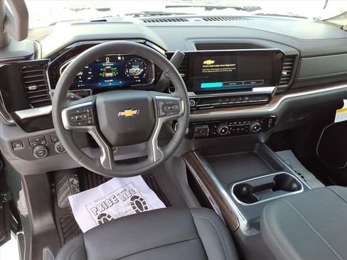 New 2026 Chevrolet Silverado 2500 LT w/ Convenience Package image 14