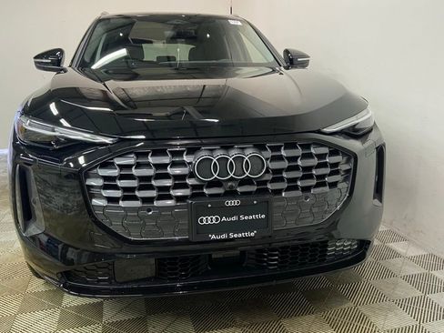 New 2025 Audi Q5 Premium Plus image 2