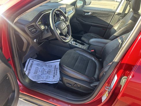 Used 2022 Ford Escape SEL w/ SEL Stealth AWD Package image 9