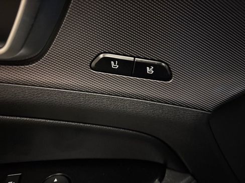 Certified 2025 Kia Sportage SX Prestige image 11