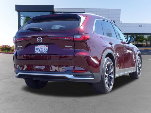 Certified 2024 MAZDA CX-90 Plug-In Hybrid w/ Premium Pkg AWD/4WD image 4