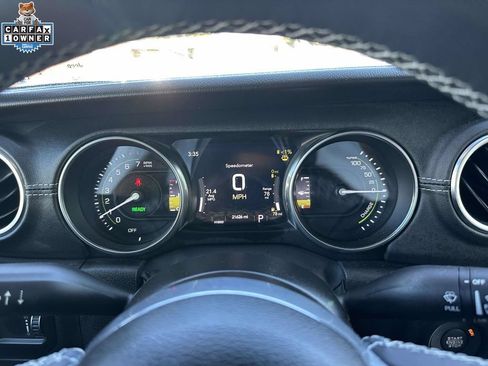 Used 2023 Jeep Wrangler Unlimited Sahara w/ Cold Weather Group AWD/4WD image 23