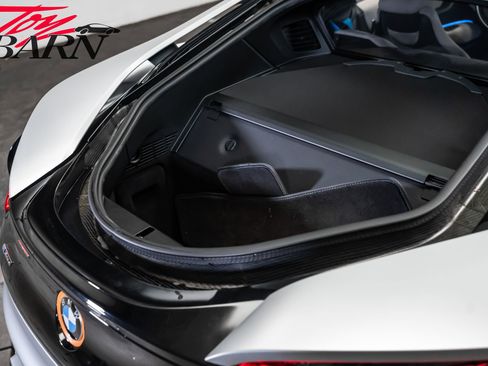 Used 2015 BMW i8 image 45