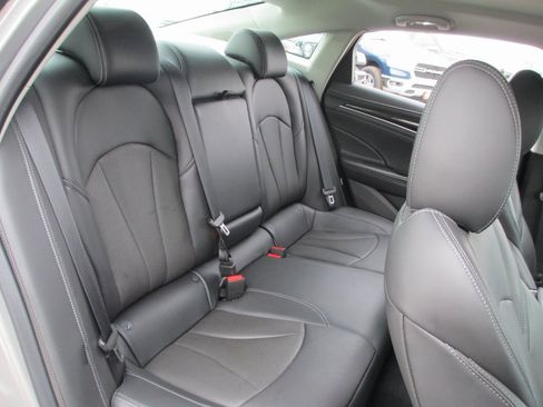 Used 2019 Buick LaCrosse Essence w/ Sights and Sounds Package image 19