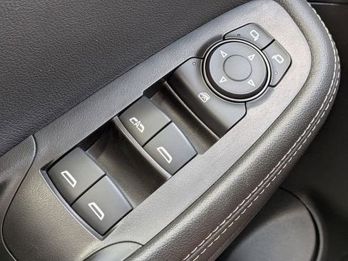 Used 2023 Buick Encore GX Select w/ Safety Package II image 22