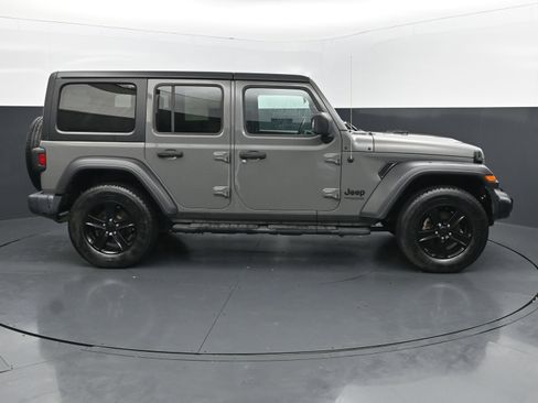 Used 2019 Jeep Wrangler Unlimited Sport AWD/4WD image 6
