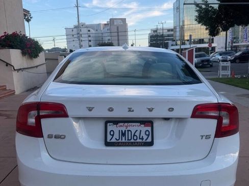 Used 2012 Volvo S60 T5 image 8