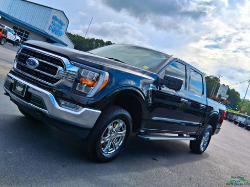 Used 2022 Ford F150 XLT w/ Equipment Group 302A High AWD/4WD image 24