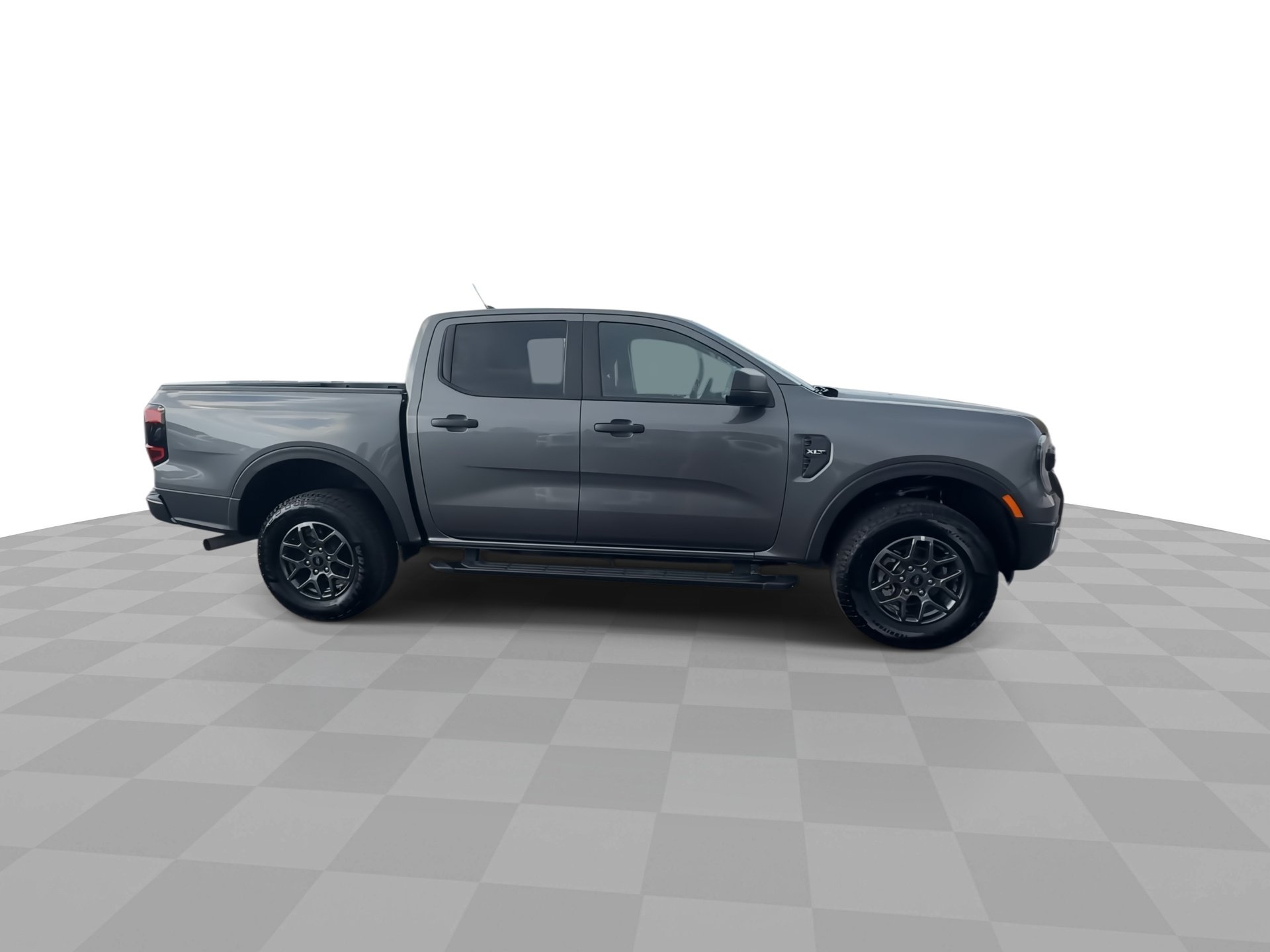 Used 2025 Ford Ranger XLT RWD image 2