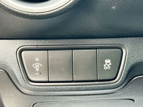 Certified 2023 Kia Forte LXS FWD image 10