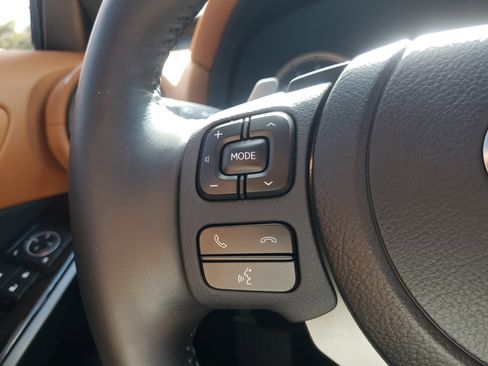 Used 2025 Lexus IS 350 F Sport w/ Accessory Package 2 image 25