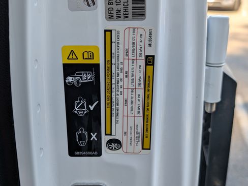 Used 2021 Jeep Gladiator Rubicon image 36