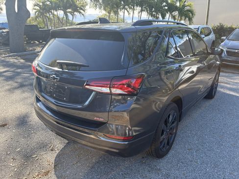 Used 2022 Chevrolet Equinox RS w/ RS Leather Package image 6
