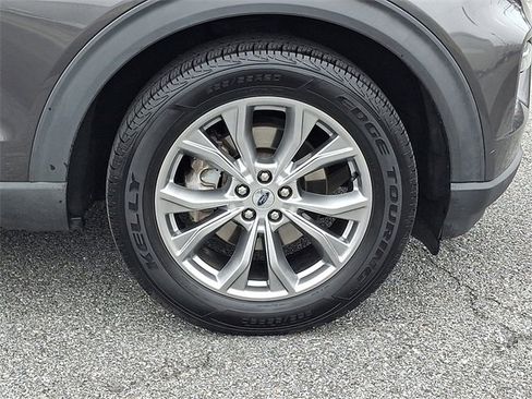 Used 2020 Ford Explorer XLT w/ Equipment Group 202A image 8