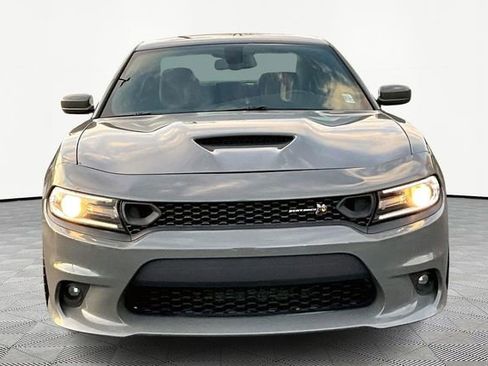 Used 2019 Dodge Charger Scat Pack image 2