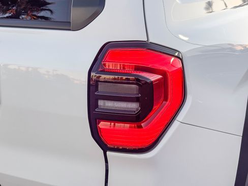 New 2026 Toyota 4Runner SR5 AWD/4WD image 8