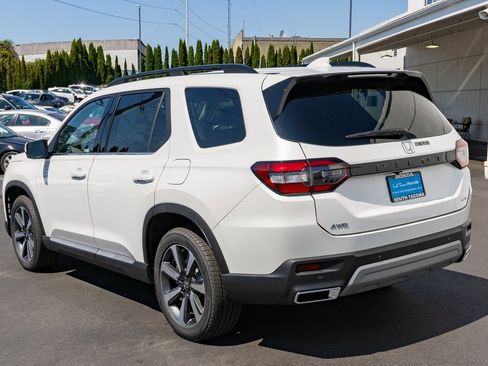 New 2025 Honda Pilot Elite image 8