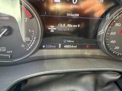 Used 2023 Cadillac XT5 Premium Luxury w/ Technology Package AWD/4WD image 10