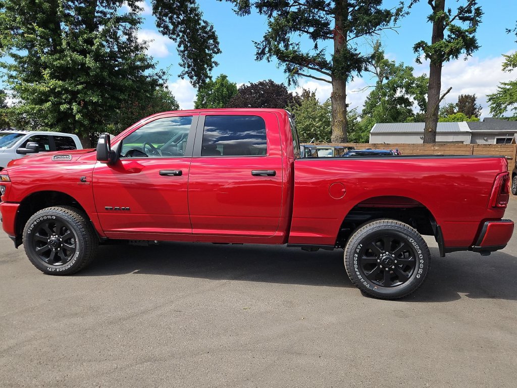 New 2026 RAM 2500 Big Horn AWD/4WD image 4