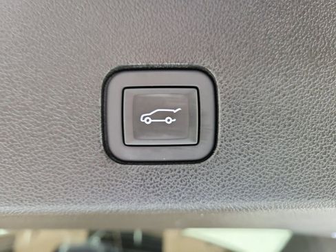 Used 2024 Cadillac XT6 Premium Luxury w/ Platinum Package AWD/4WD image 10