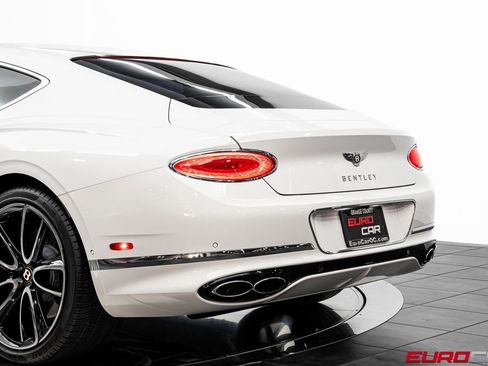 Used 2020 Bentley Continental GT V8 First Edition image 14