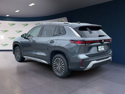 New 2025 Volkswagen Tiguan S AWD/4WD image 4