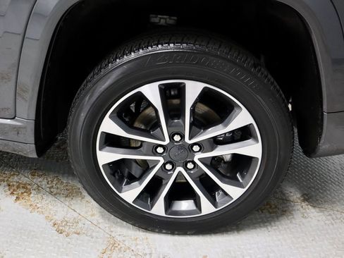 Used 2023 Jeep Grand Cherokee L Overland image 20