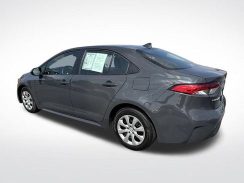 Used 2025 Toyota Corolla LE FWD image 3
