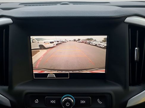 Used 2024 GMC Terrain SLE image 43