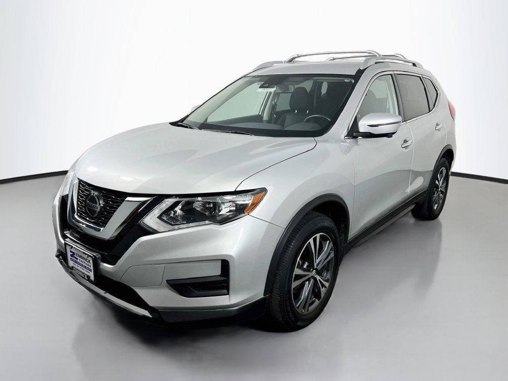 Used 2019 Nissan Rogue SV w/ Premium Package AWD/4WD image 3