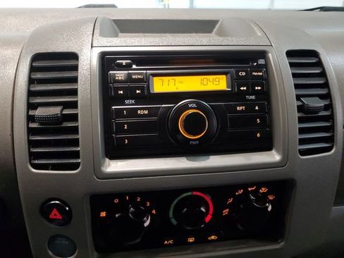 Used 2008 Nissan Frontier SE w/ SE Value Truck Pkg image 21