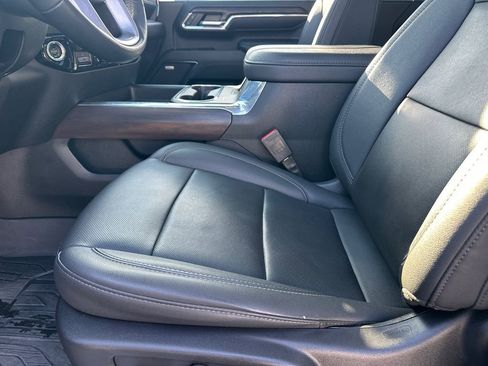 Used 2024 GMC Sierra 2500 SLT w/ SLT Premium Package image 10