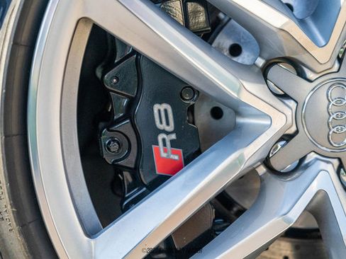 Used 2014 Audi R8 V8 image 70