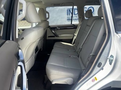 Used 2019 Lexus GX 460 Premium w/ Premium Package AWD/4WD image 9