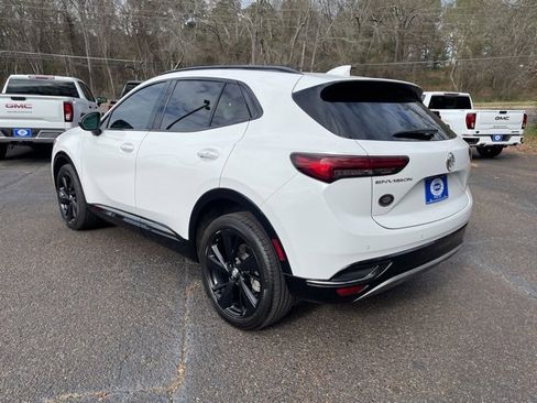 Used 2022 Buick Envision Essence w/ Sport Touring Package image 3