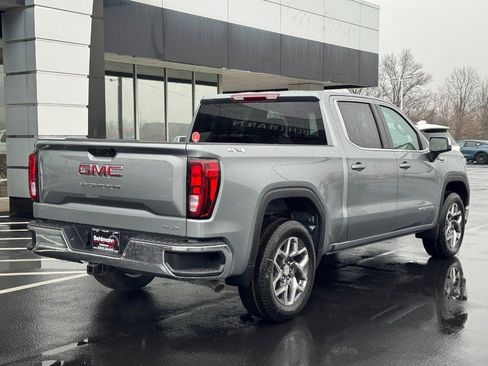 New 2026 GMC Sierra 1500 SLE image 4