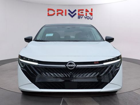 New 2026 Nissan Sentra SR w/ Floor Mat Package image 9