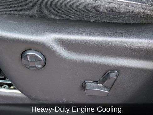 Used 2023 Dodge Durango GT image 28