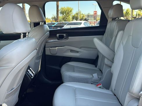 Used 2023 Kia Sorento EX image 26