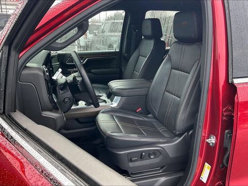 Used 2024 Chevrolet Silverado 1500 High Country image 24