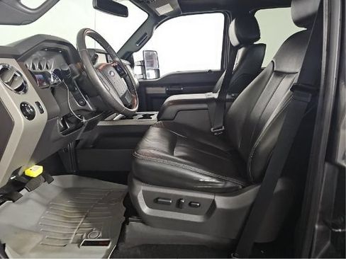 Used 2016 Ford F350 Lariat w/ Lariat Ultimate Package AWD/4WD image 4