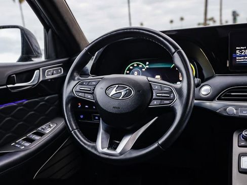 Used 2022 Hyundai Palisade Calligraphy w/ Cargo Package FWD image 18